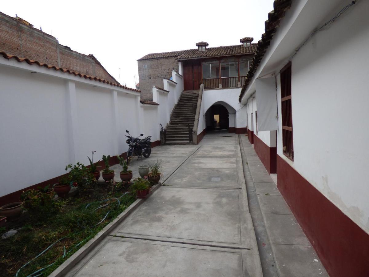 Platero Hotel Ayacucho Zewnętrze zdjęcie